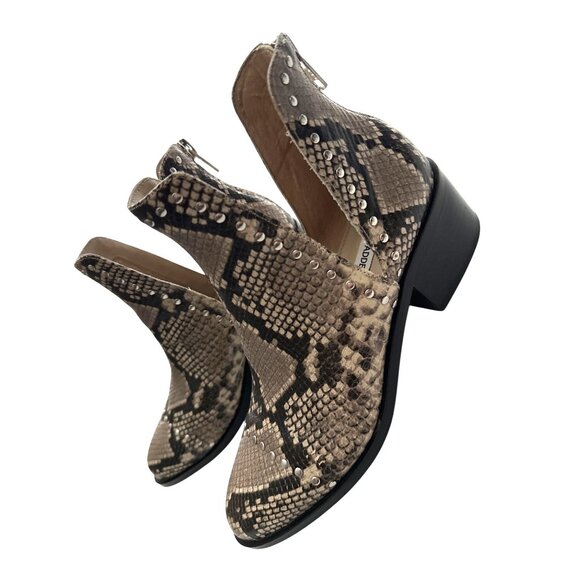 Steve Madden Ankle Boots CONSPIRE Snakeskin Print Double Notched Sides Size 9 - Picture 5 of 9